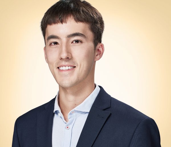 Robert Ziola | Consultant Corporate Finance